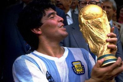 MDZol | Maradona con la Copa en México 86. Foto: web