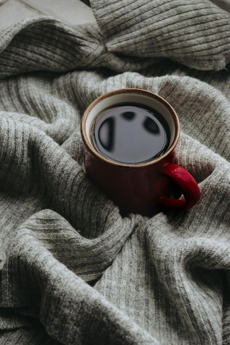 Tres consejos para quitar las manchas imposibles de café Conoce los mejores trucos de limpieza. Foto: Pexels