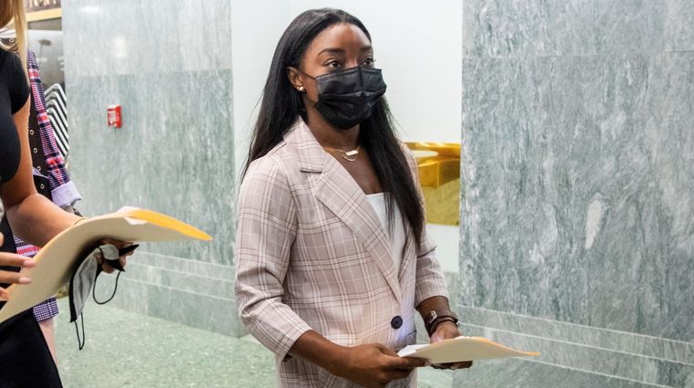 Simone Biles ingresando al Senado para dar su testimonio Foto: EFE