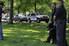 La oficina del alguacil del condado de Sumner dijo que el perro “pisó el rifle y el arma se disparó”. Foto: Army. La oficina del alguacil del condado de Sumner dijo que el perro “pisó el rifle y el arma se disparó”. Foto: Army.