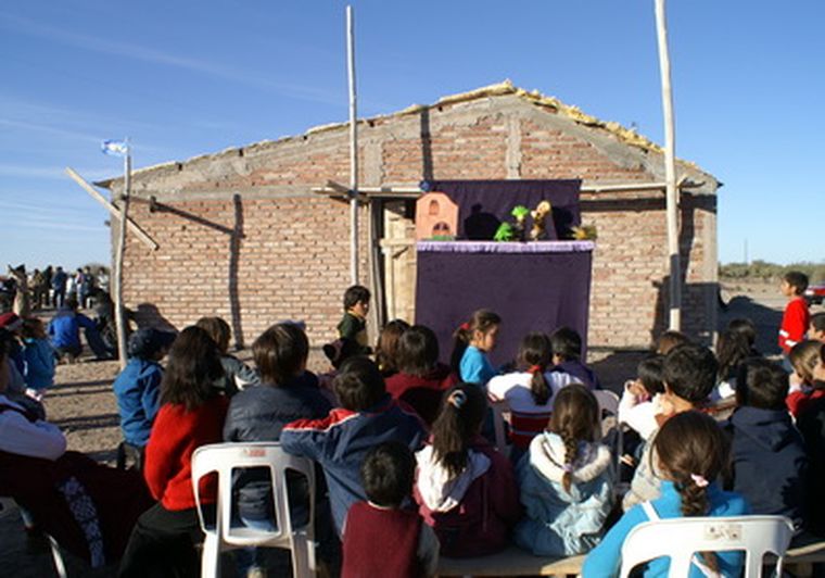 Este es el orgullo de la comunidad huarpe que no depende del Estado provincial. Este es el orgullo de la comunidad huarpe que no depende del Estado provincial.