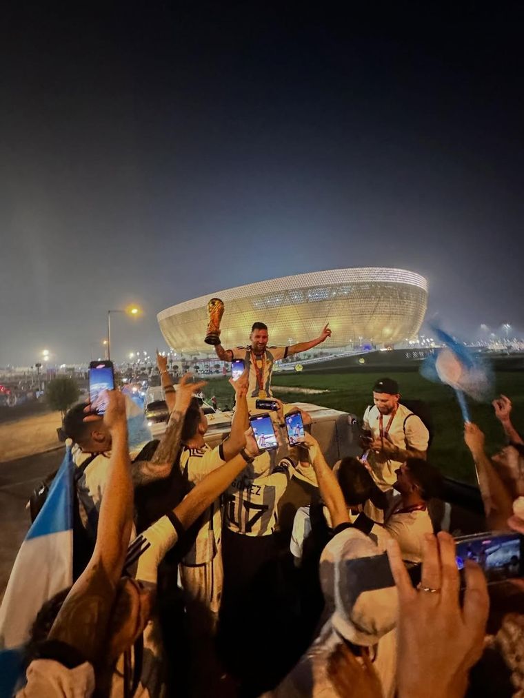 Una de las fotos que compartió Rulli para recordar el título en Qatar. Una de las fotos que compartió Rulli para recordar el título en Qatar.