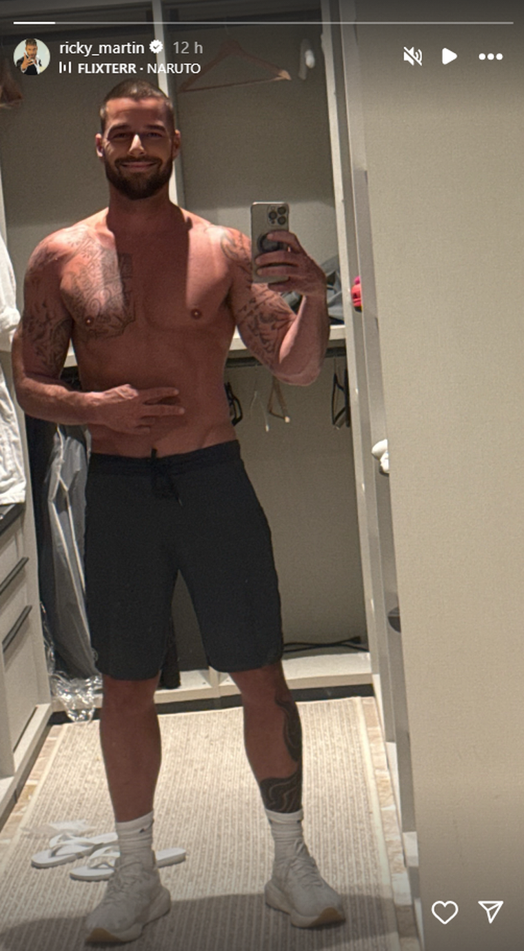 Ricky Martin posa semidesnudo a sus cincuentas. Créditos: Instagram / @ricky_martin Ricky Martin posa semidesnudo a sus cincuentas. Créditos: Instagram / @ricky_martin