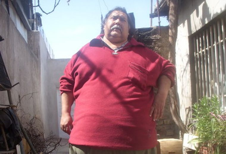 Mario no tolera más su sobrepeso. Foto: MDZ