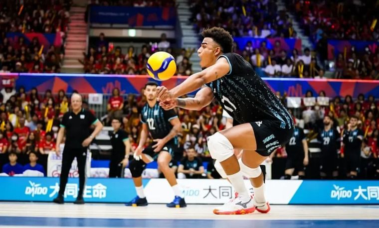 Argentina perdió 3-2 ante Japón en su segunda presentación en la Liga de las Naciones de vóley. Argentina perdió 3-2 ante Japón en su segunda presentación en la Liga de las Naciones de vóley.