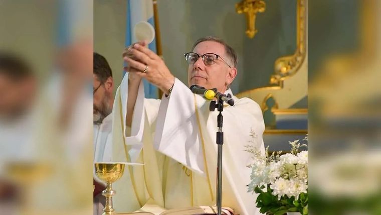 El sacerdote  Ariel Príncipi fue expulsado de la Iglesia Católica después de confirmarse las denuncias en su contra por abuso sexual contra menores. Foto: Captura