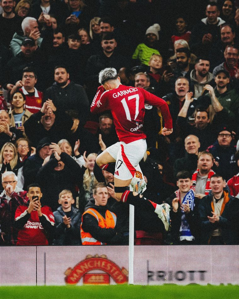 Garnacho marcó un tanto en Manchester. Foto: @agarnacho7