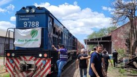 En medio de la emergencia por las inundaciones, Tucumán recibió donaciones a través del Tren Solidario que arribó a San Miguel este jueves. En medio de la emergencia por las inundaciones, Tucumán recibió donaciones a través del Tren Solidario que arribó a San Miguel este jueves.