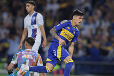 La última línea del Tomba fue gran responsable de la goleada de Boca. Foto: AFA La última línea del Tomba fue gran responsable de la goleada de Boca. Foto: AFA