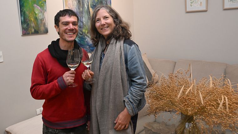 Los artistas Nico Loüet y Melani Roy. Los artistas Nico Loüet y Melani Roy.