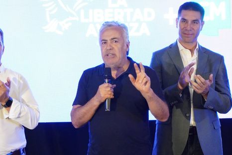 Alfredo Cornejo resaltó el triunfo en tres municipios. Alfredo Cornejo resaltó el triunfo en tres municipios.