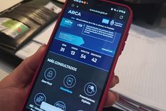 Las empresas que regularicen más de $1.000 millones de deuda necesitarán la aprobación del titular de la DGI, Andrés Vázquez. Foto: Walter Moreno/Mdz con Moto G 24