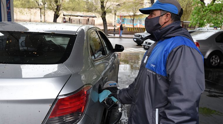 Verano con descuentos en la nafta. Verano con descuentos en la nafta.