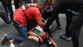 El fotógrafo Pablo Grillo al momento de la agresión. Foto: EFE El fotógrafo Pablo Grillo al momento de la agresión. Foto: EFE