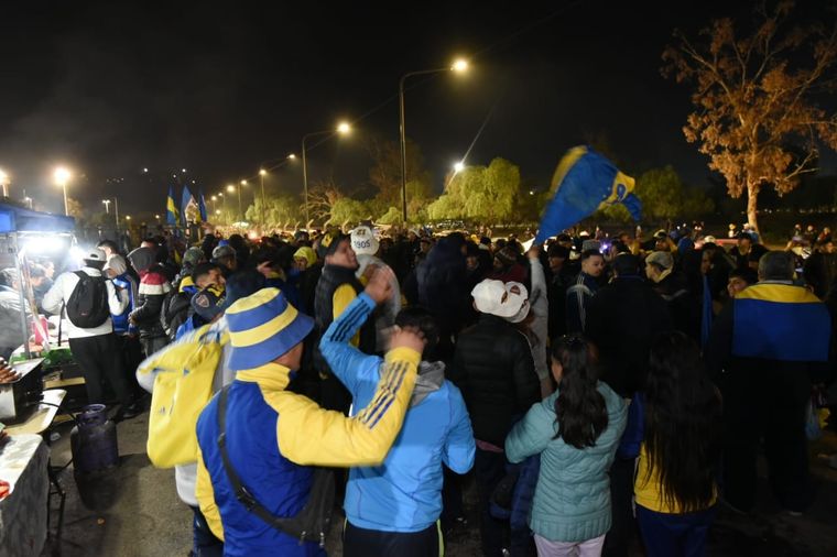 Los simpatizantes de Boca en el Malvinas Argentinas Foto: Maximiliano Ríos / MDZ