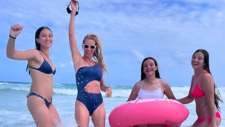 Nicole Neumann y sus hijas Foto: Instagram: @nikitaneumannoficial