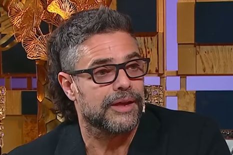 El artista se encuentra acompañado. El artista se encuentra acompañado.