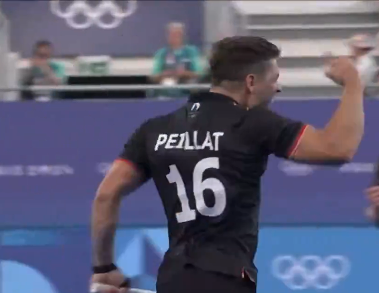 Gonzalo Peillat festejó con todo el gol que le convirtió a Argentina. Foto: Captura TV