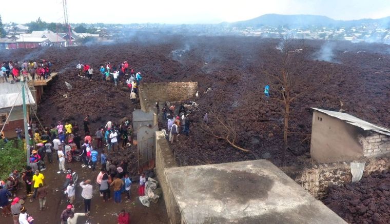 El volcán Nyiragongo provocó la desesperada huida de miles de personas