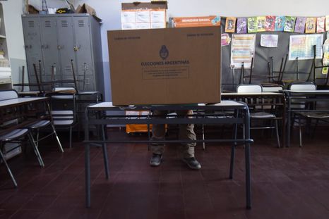 Seis departamentos, siete alianzas y decenas de candidatos: el escenario completo de las elecciones municipales mendocinas. Seis departamentos, siete alianzas y decenas de candidatos: el escenario completo de las elecciones municipales mendocinas.