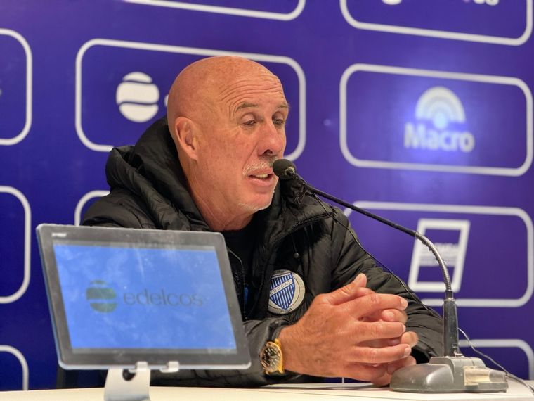 Daniel Oldrá en conferencia de prensa. Foto: Fabián Salamone/MDZ