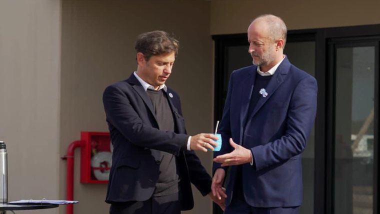 Ni el más fervoroso de los “insaurraldistas” (si tal categoría humana existiera) cree que las fiestas de su líder, y su lujoso tren de vida se financian con sus sueldos de funcionario público Foto: Facebook Martin Insaurralde