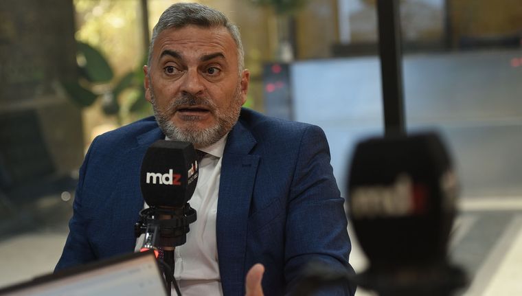 Félix González se molestó con el funcionamiento de la bicameral y criticó el proyecto de Presupuesto. Félix González se molestó con el funcionamiento de la bicameral y criticó el proyecto de Presupuesto.