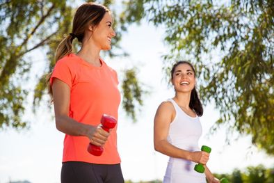 MDZol | Caminar con pesas aumentan los beneficios para el cuerpo Foto: Shutterstock