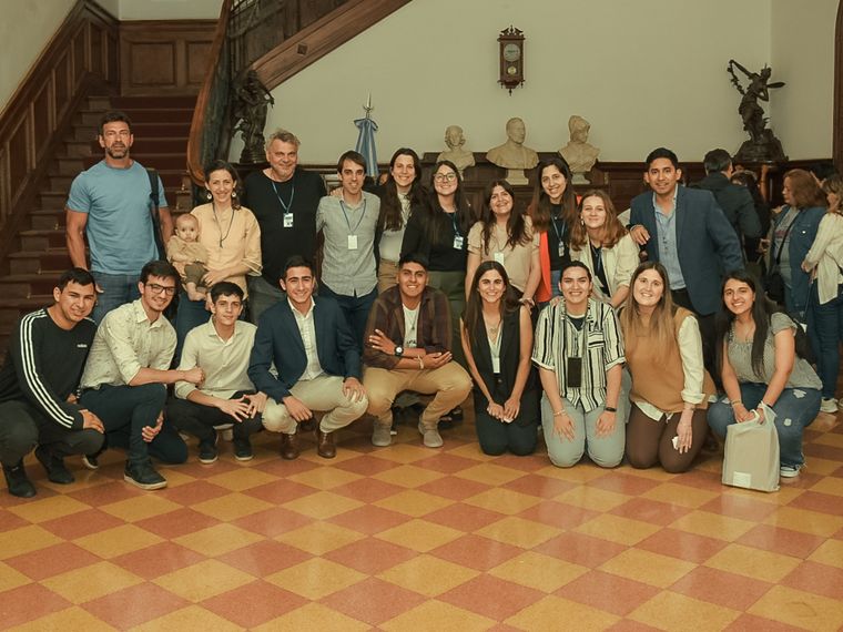 Parte de los jóvenes reunidos en Rosario Foto: Gentileza