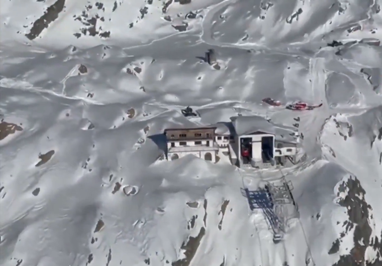 El hecho ocurrió con un teleférico que conecta la localidad de Macugnaga con el paso de Monte Moro.