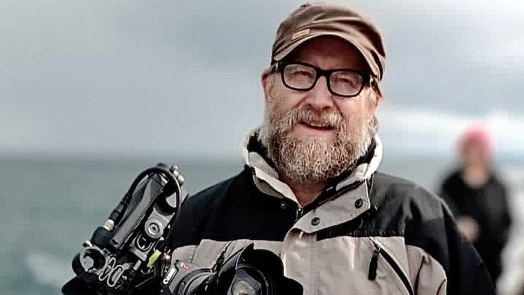 El fotógrafo estaba acusado de asesinar a sus dos hijos y luego suicidarse.