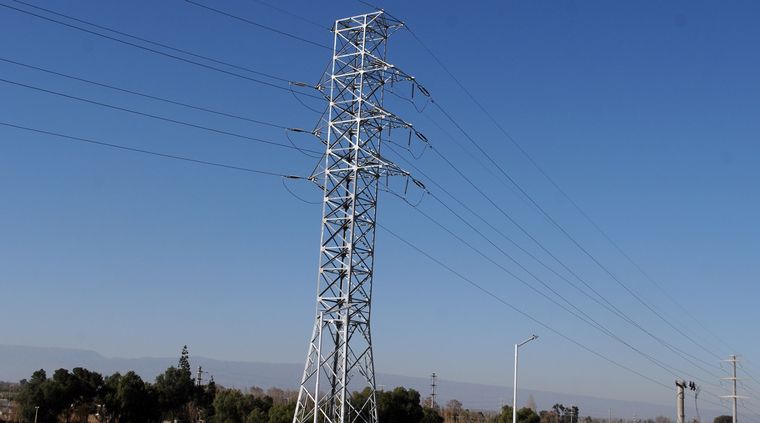 Según la Fundación Encuentro, habrá un faltante de 2.500 MW en la energía eléctrica en los meses de mayor demanda. Foto: ALF PONCE MERCADO / MDZ