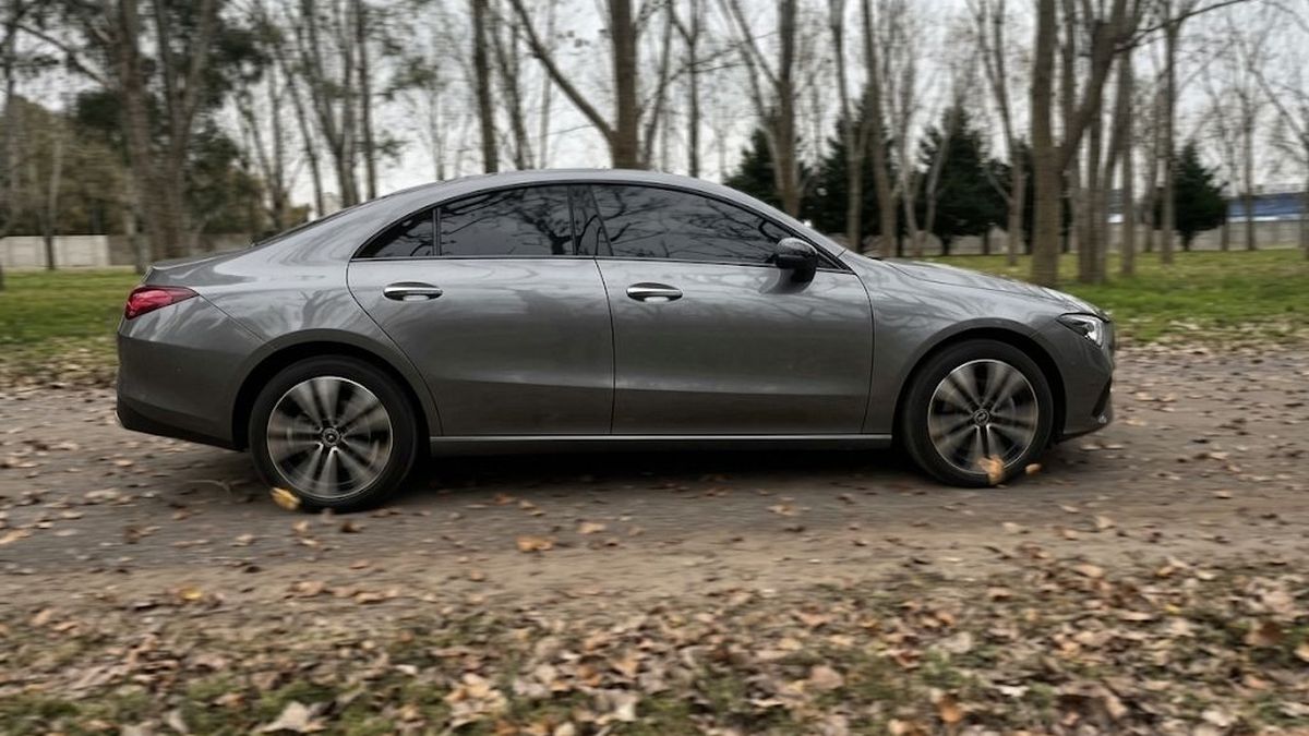 Contacto: manejamos el Mercedes-Benz CLA 200 sedán