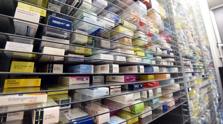 Previa inscripción, el afiliado puede ir a la farmacia para adquirir los pañales Foto: ALF PONCE / MDZ