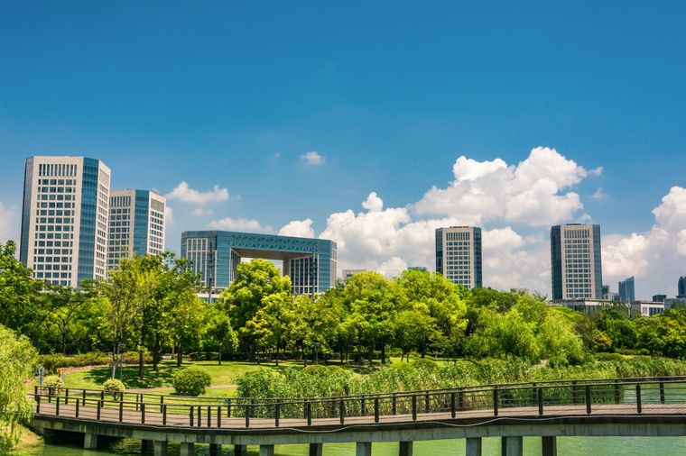 El Día Mundial del Urbanismo se celebra en más de 30 países de todo el mundo, cada 8 de noviembre. Se reconoce, destaca y se toma consciencia sobre el cuidado de las ciudades. Foto: Freepik