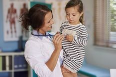 La vacunación infantil cayó a niveles críticos en Argentina. La vacunación infantil cayó a niveles críticos en Argentina.