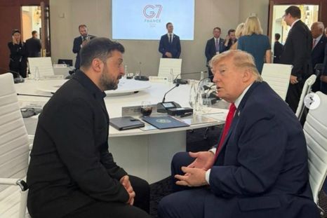 Volodimir Zelenski y Donald Trump aprovecharon para charlar en el G7 de Francia. Foto redes sociales Volodimir Zelenski y Donald Trump aprovecharon para charlar en el G7 de Francia. Foto redes sociales