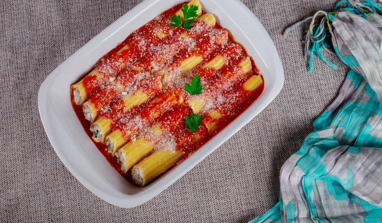 Cómo hacer canelones de espinacas y queso: una receta paso a paso Foto: Shutterstock