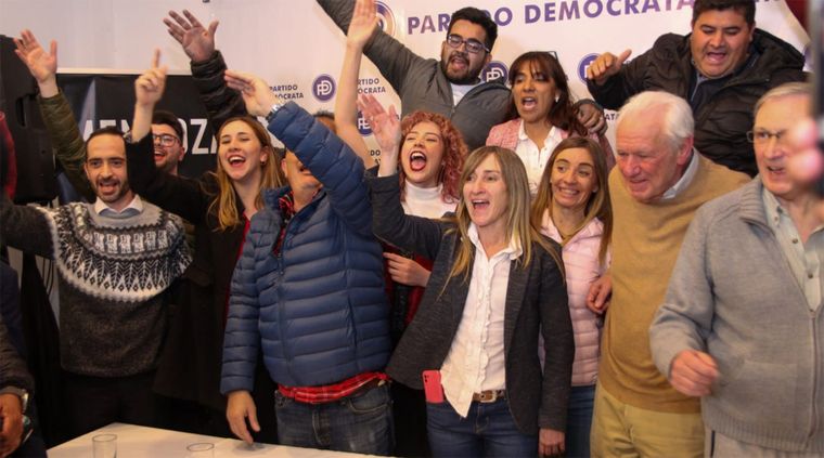 Hubo celebración en el búnker demócrata Foto: Santiago Tagua