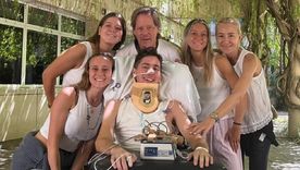 Los papás de Juan Cruz, sus hermanas y su novia, incondicionales. Los papás de Juan Cruz, sus hermanas y su novia, incondicionales.