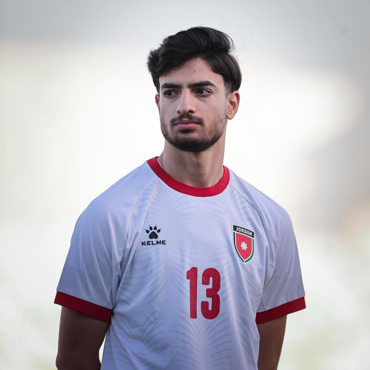 Jordania perdió a uno de sus futbolistas a días del comienzo del Mundial 2026. Jordania perdió a uno de sus futbolistas a días del comienzo del Mundial 2026.