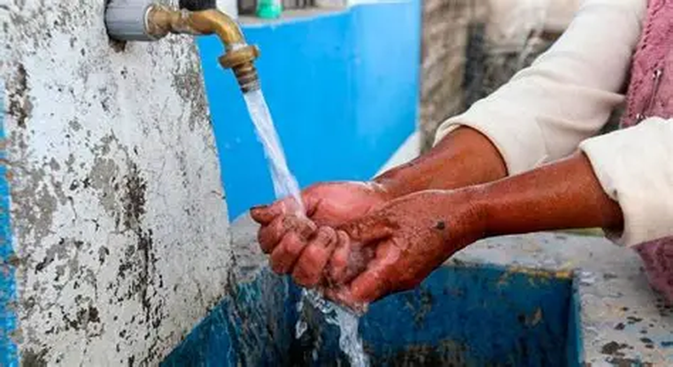 Cada año se acumula evidencia sobre la persistencia ambiental de ciertos compuestos industriales y domésticos. Cada año se acumula evidencia sobre la persistencia ambiental de ciertos compuestos industriales y domésticos.