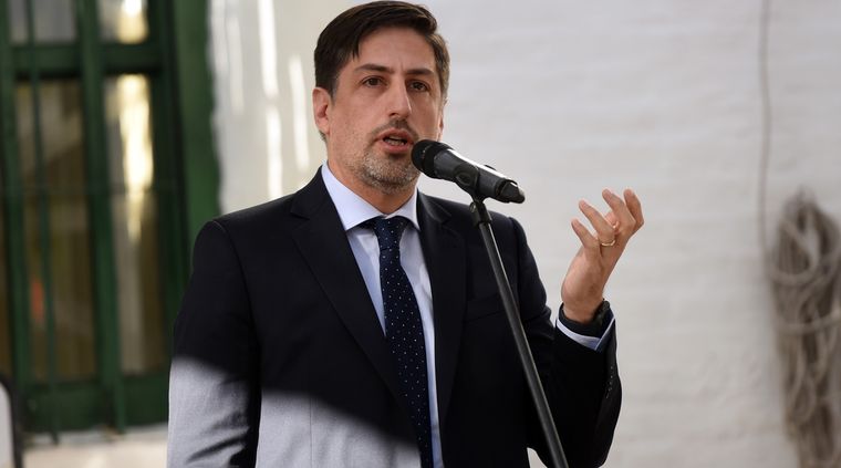 Trotta sigue de cerca el tema de la presencialidad segura Foto: Pachy Reynoso / MDZ