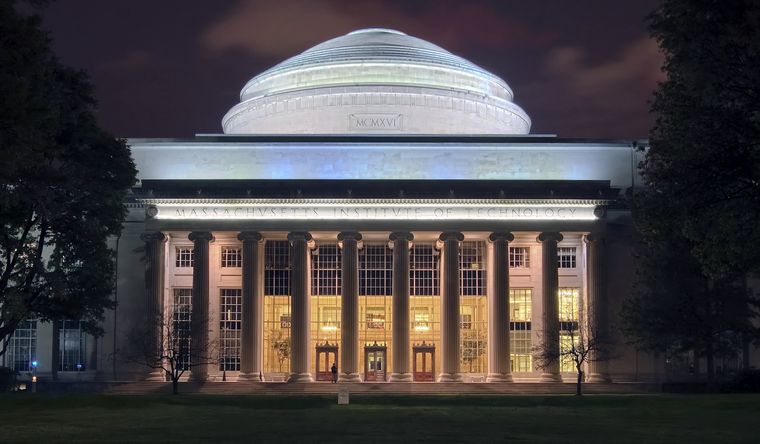 El prestigioso MIT de Massachusetts, una de las universidades que dio la espalda a Donald Trump, en Estados Unidos. Foto Wikipedia El prestigioso MIT de Massachusetts, una de las universidades que dio la espalda a Donald Trump, en Estados Unidos. Foto Wikipedia