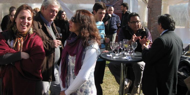 Un momento de distensión en bodega Alta Vista.