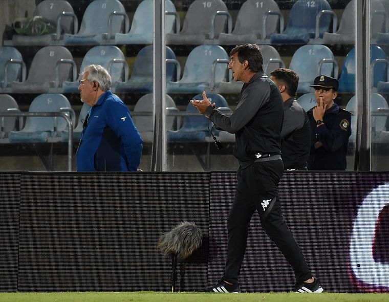 Costas y la victoria de Racing ante San Martín de Burzaco Foto: Fotobaires