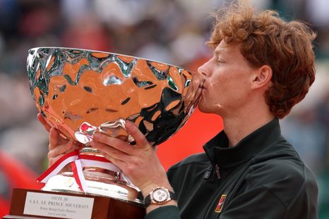 Jannik Sinner se consagró campeón del Masters 1000 de Montecarlo y es el nuevo número 1 del mundo. Jannik Sinner se consagró campeón del Masters 1000 de Montecarlo y es el nuevo número 1 del mundo.