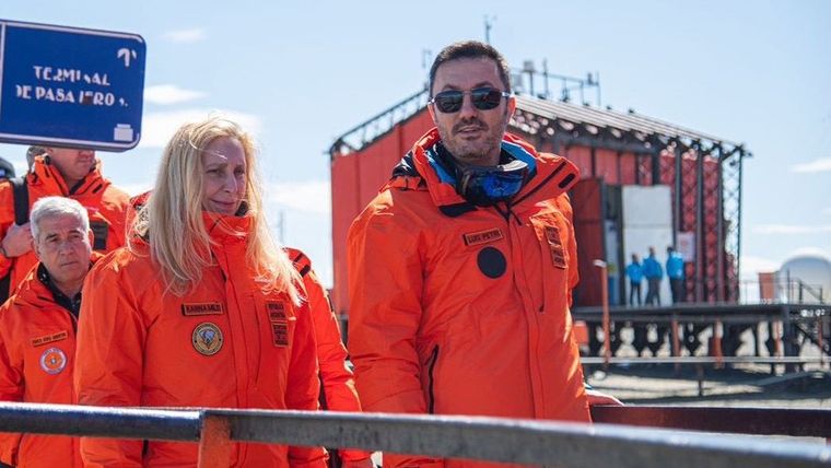 El ministro de Defensa vuelve a la Antártida. Foto: Ministerio de Defensa