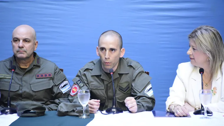 Nahuel Gallo en la conferencia de prensa.