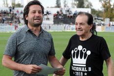 El mandamás del Lobo se despidió del ídolo del club. Foto: ALF PONCE / MDZ El mandamás del Lobo se despidió del ídolo del club. Foto: ALF PONCE / MDZ